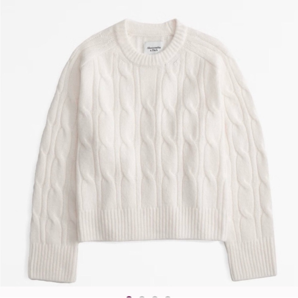 Abercrombie & Fitch | Madeline Cream Cable Knit Sweater | size Medium